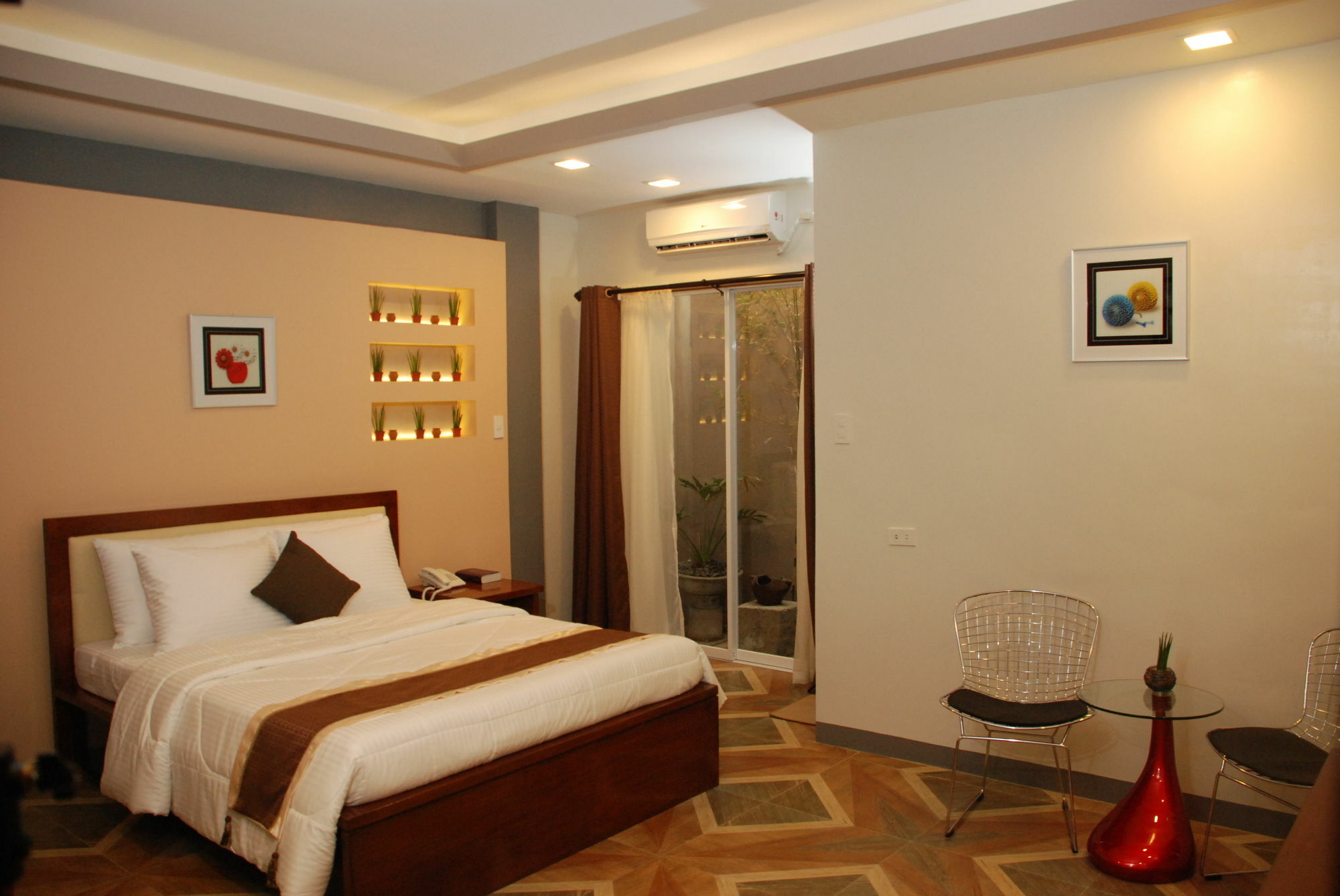 Nao Hotel Tagaytay City Extérieur photo